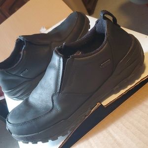 Women's size 8 Merrell.  Icepack Guide Moc Polar waterproof winter casual shoe.